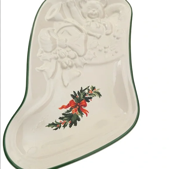 Pfaltzgraff Christmas Stocking Shaped cookie dish - Picture 2 of 4